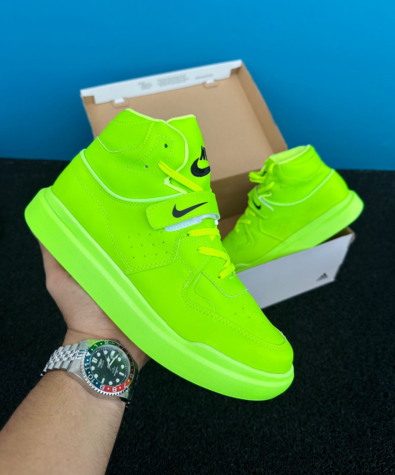 BOTA NIKE CIERRE